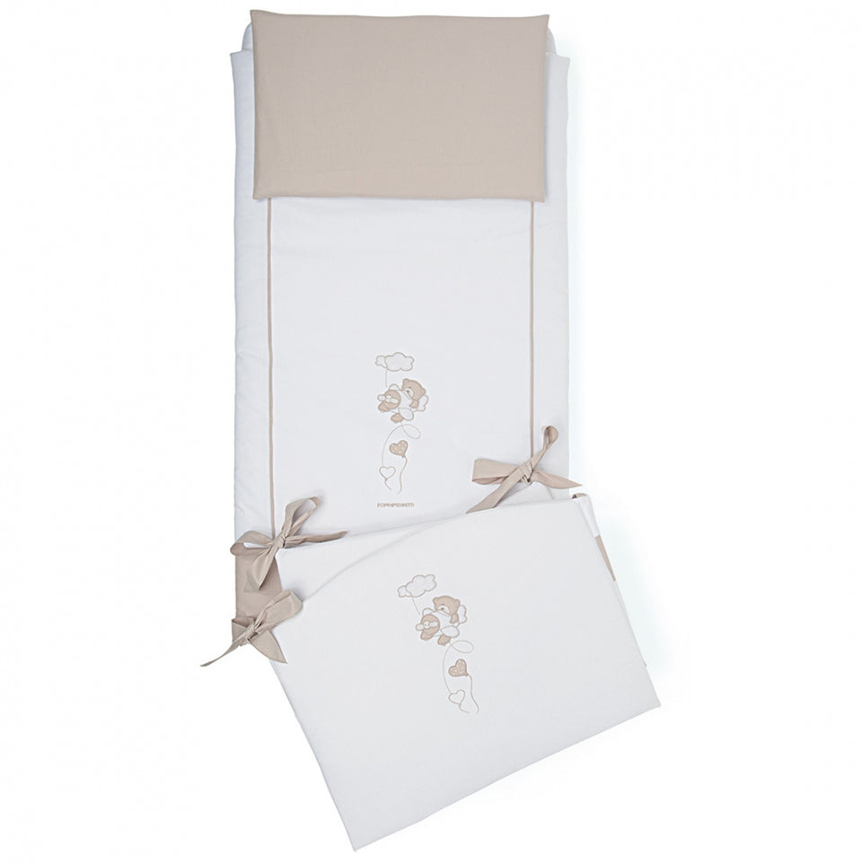 BabyFly duvet set for babycot.The fabric set consists of bumpers, quilt cover, padding and pillowcase.