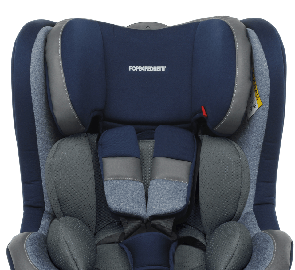 Sapphire Colour FP360 carseat Simultaneously adjustable headrest and harness