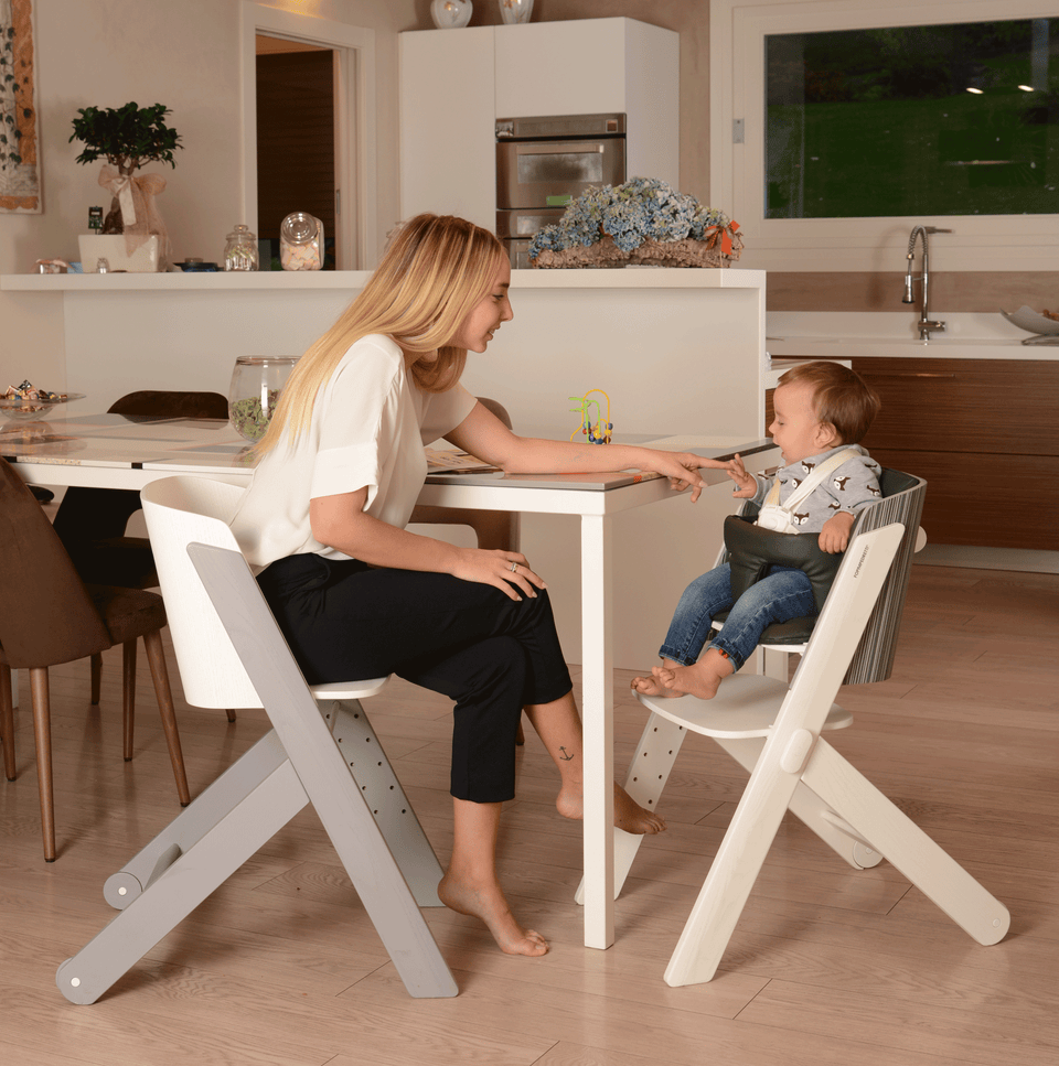 Wooden booster high chair 2025